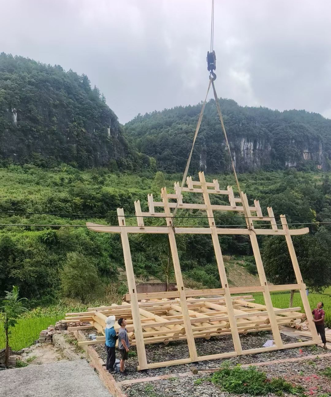 红寺堡区汽车吊出租公司怎么保证发动机散热问题
