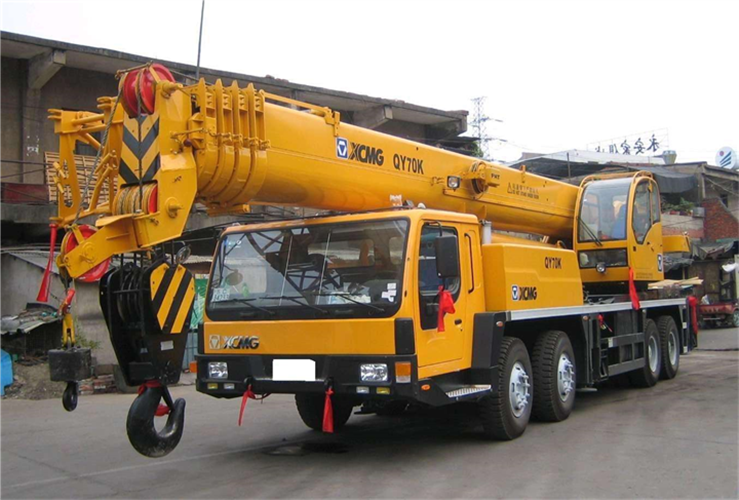 红寺堡区吊车出租选择重点