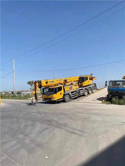 红寺堡区吊车作业时，可能会产生哪些额外收费项目？